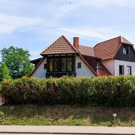 Bootsanleger, Haven Hoeoevt Ahrenshoop